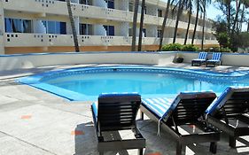 Hotel Las Jacarandas